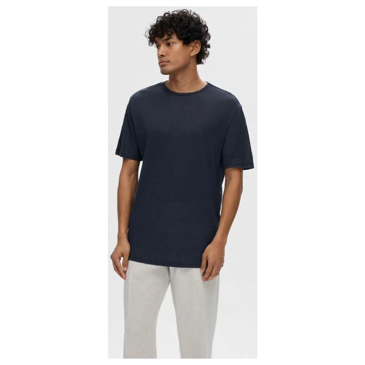 16089504 BETH LINEN SSSKY CAPTAIN