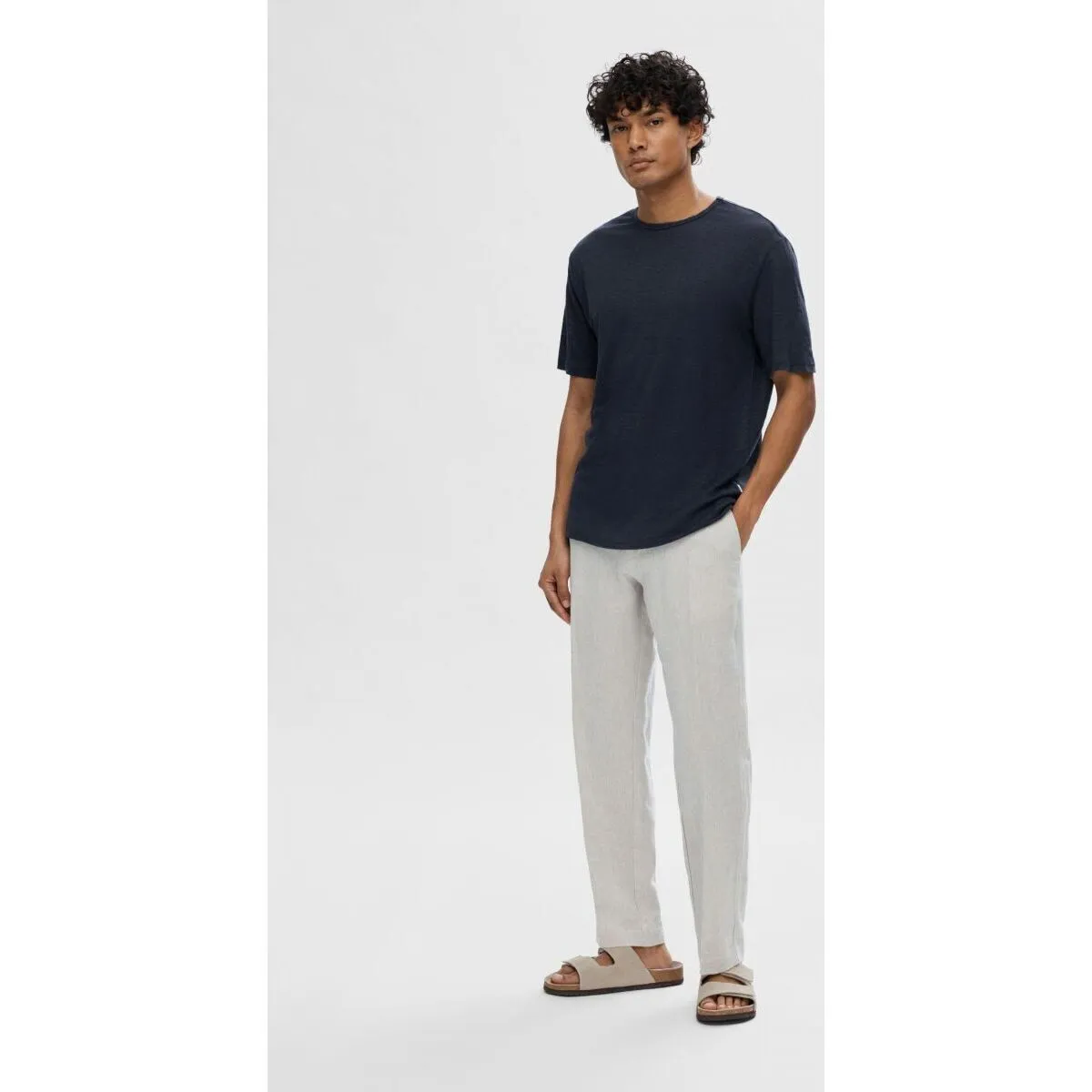 16089504 BETH LINEN SSSKY CAPTAIN