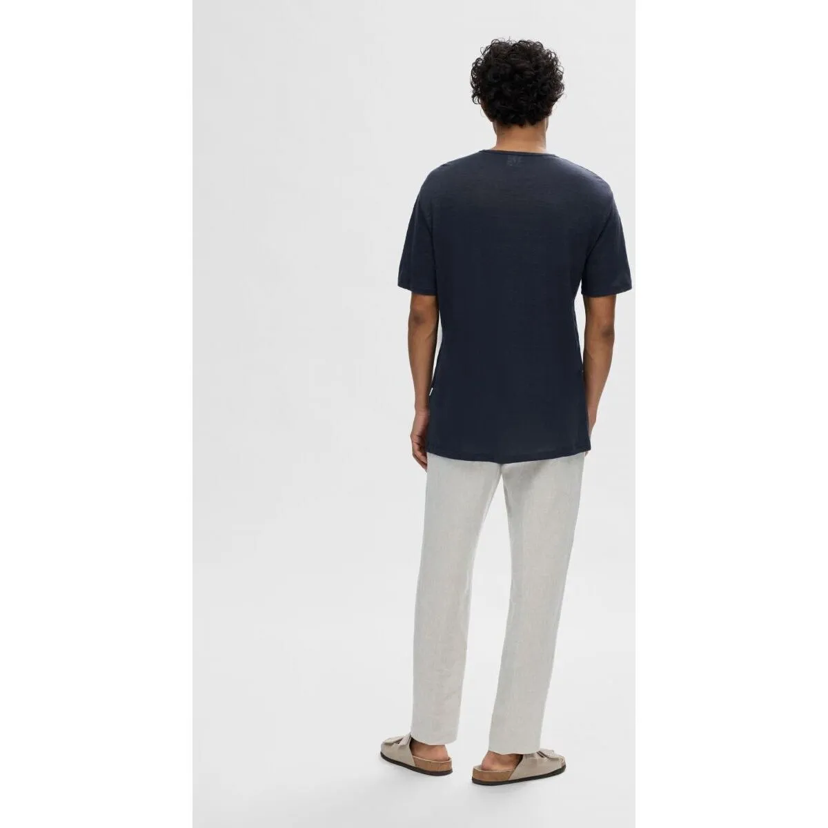 16089504 BETH LINEN SSSKY CAPTAIN