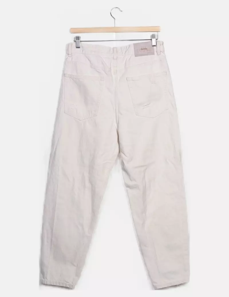 Bershka Pantalón blanco roto