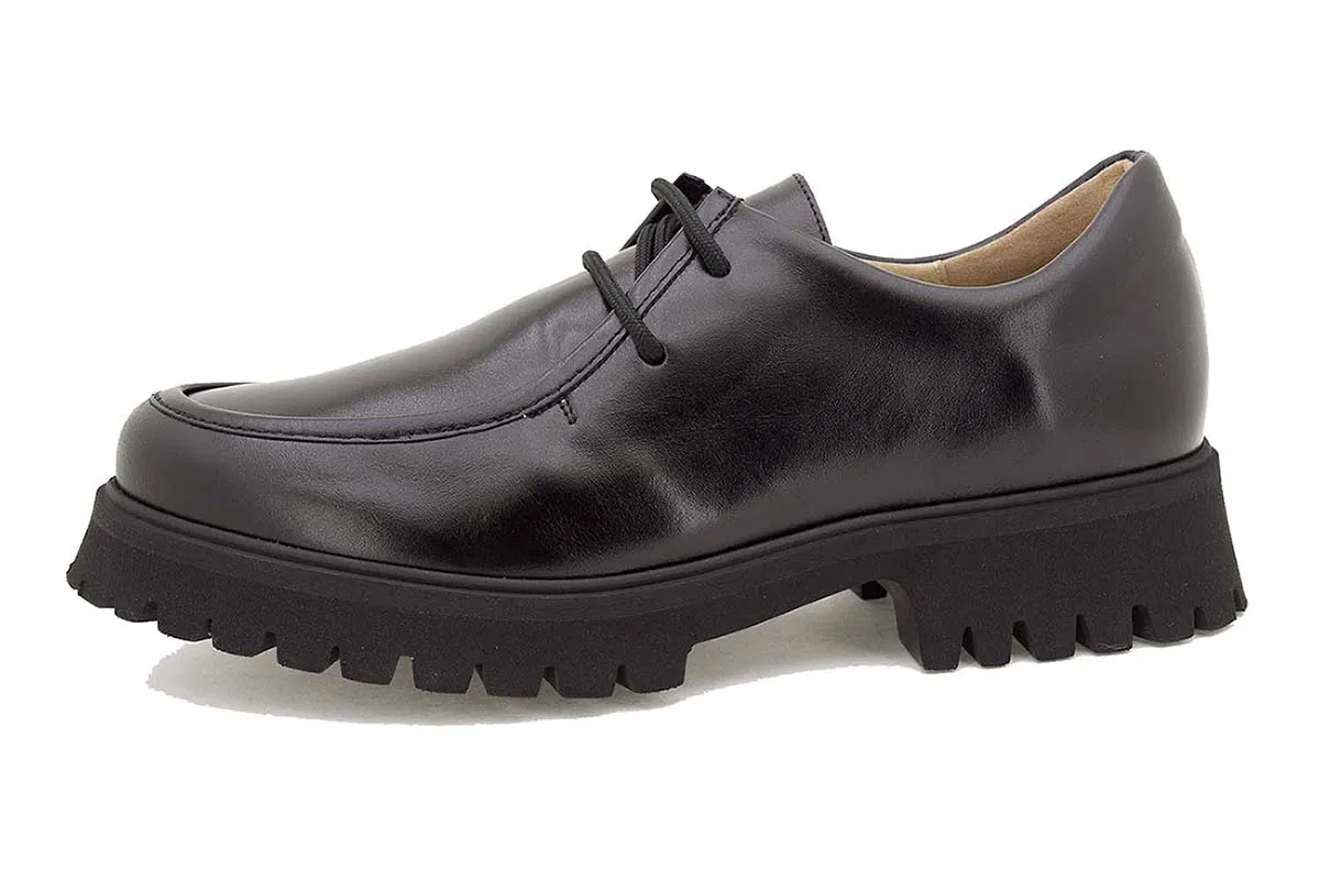 BLACK LEATHER LACEUP SHOE