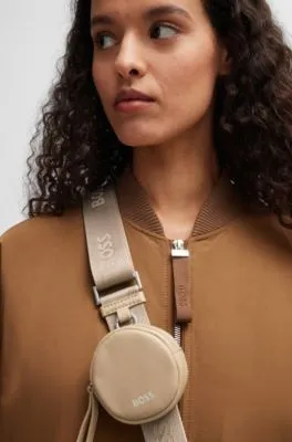 Bolso bandolera de piel sintética con bolsito extraíble