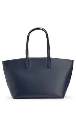 Bolso shopper de piel con herrajes de la marca