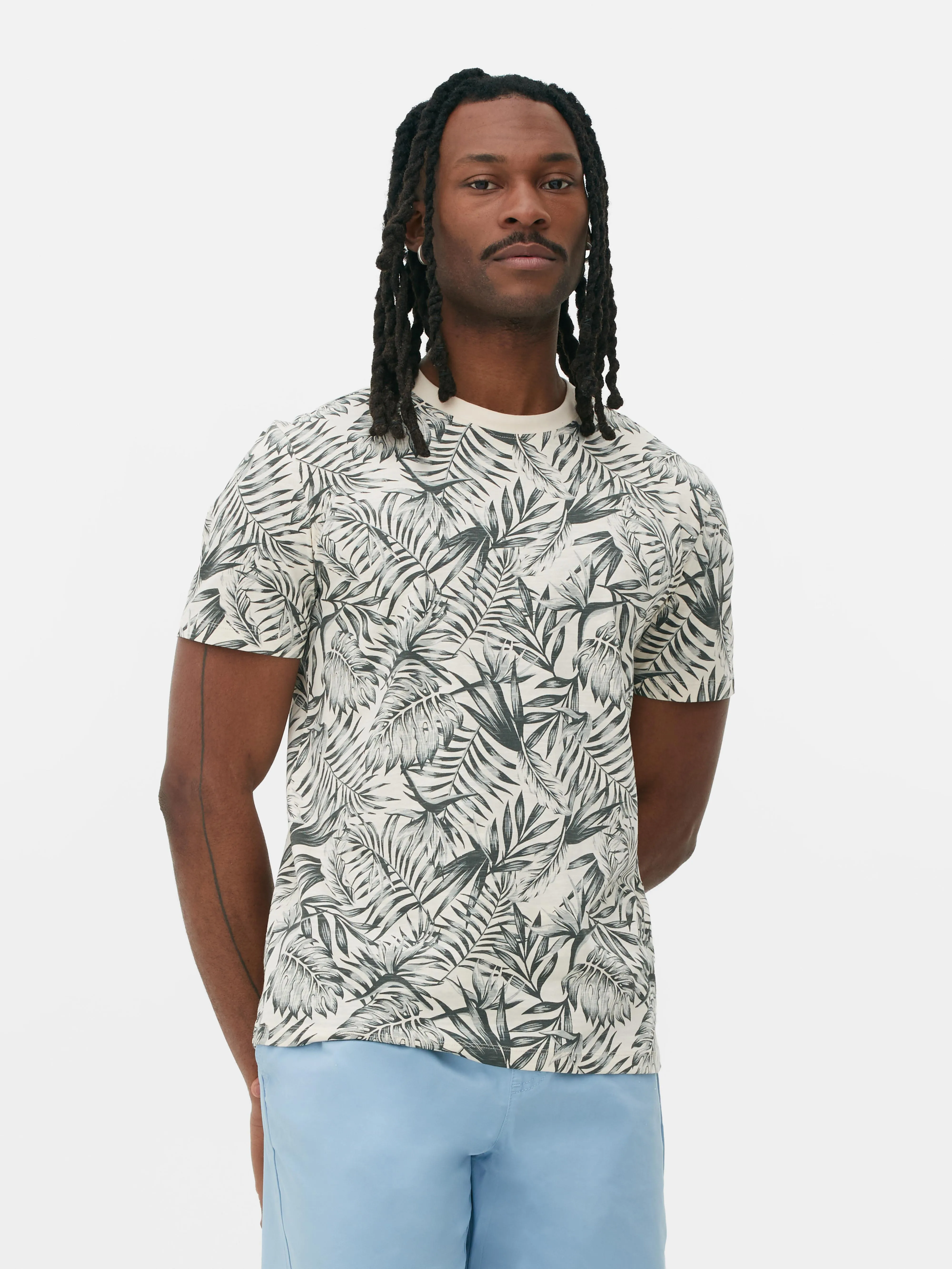 Camiseta de manga corta con estampado floral