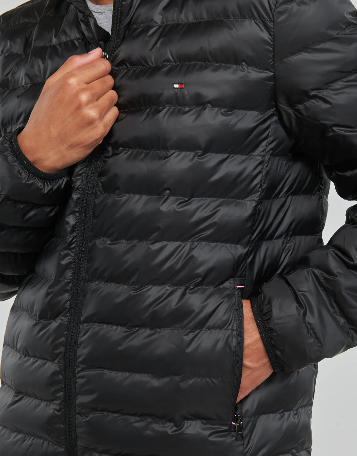 CORE PACKABLE RECYCLED JACKET