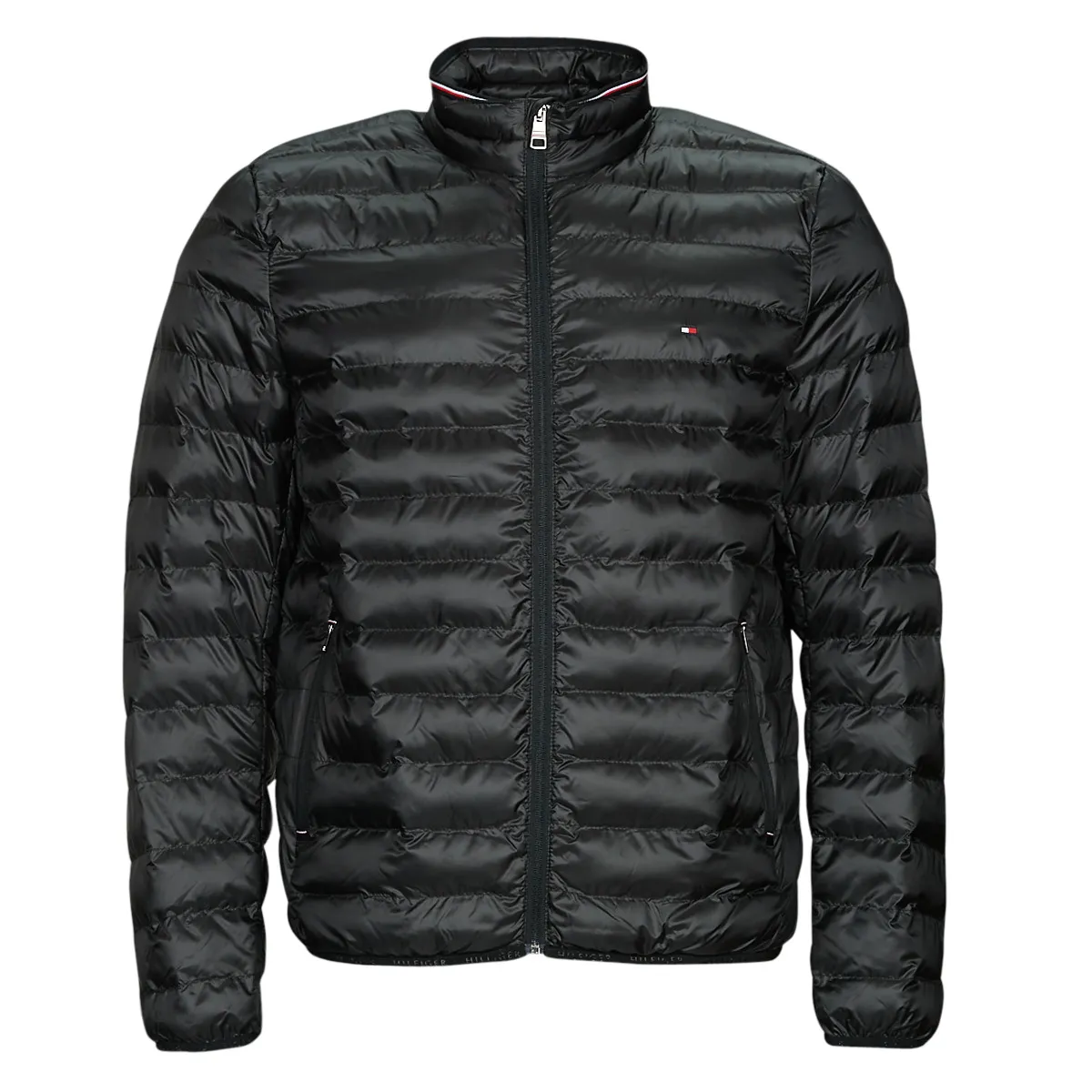 CORE PACKABLE RECYCLED JACKET