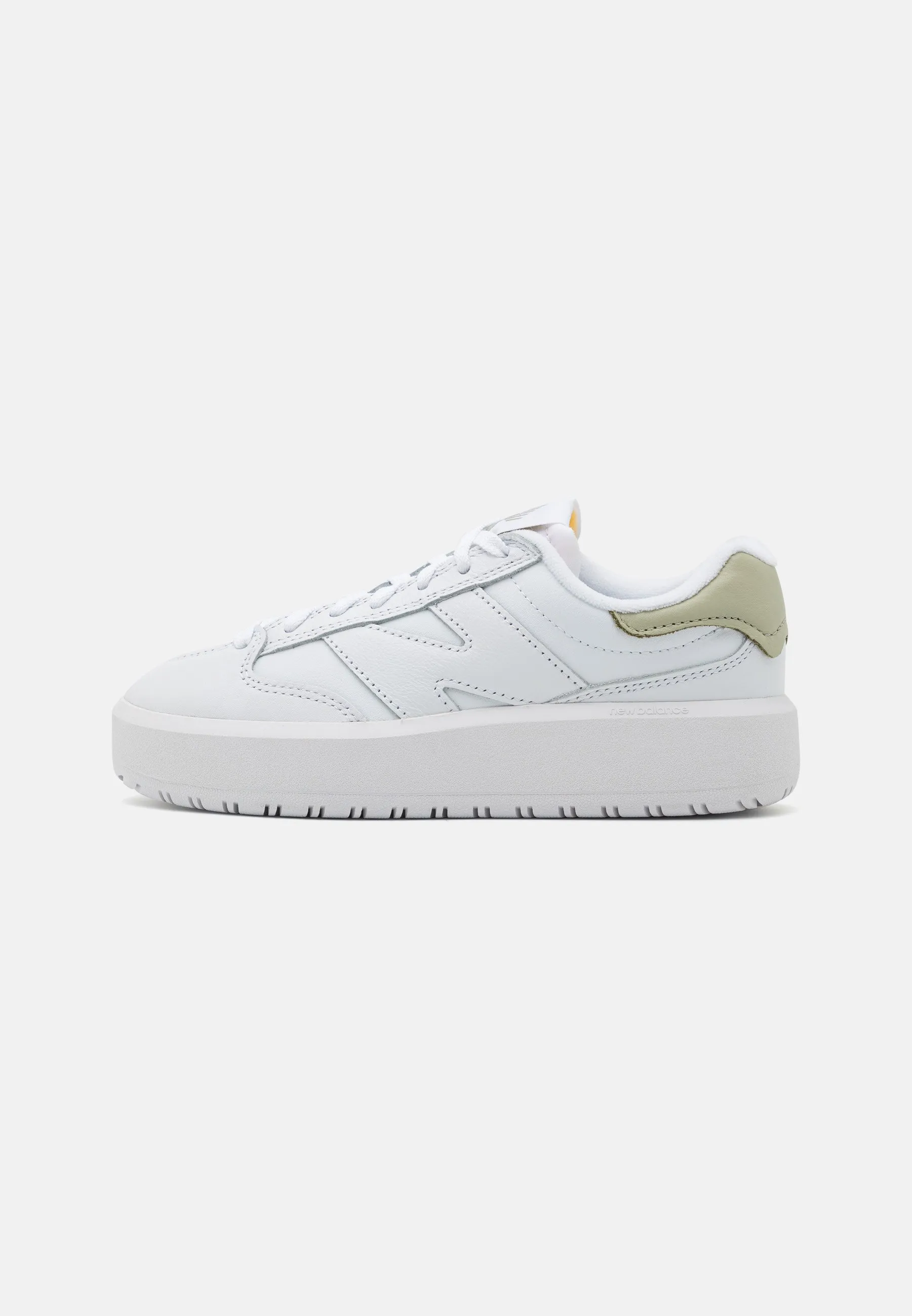 CT302  ZAPATILLAS