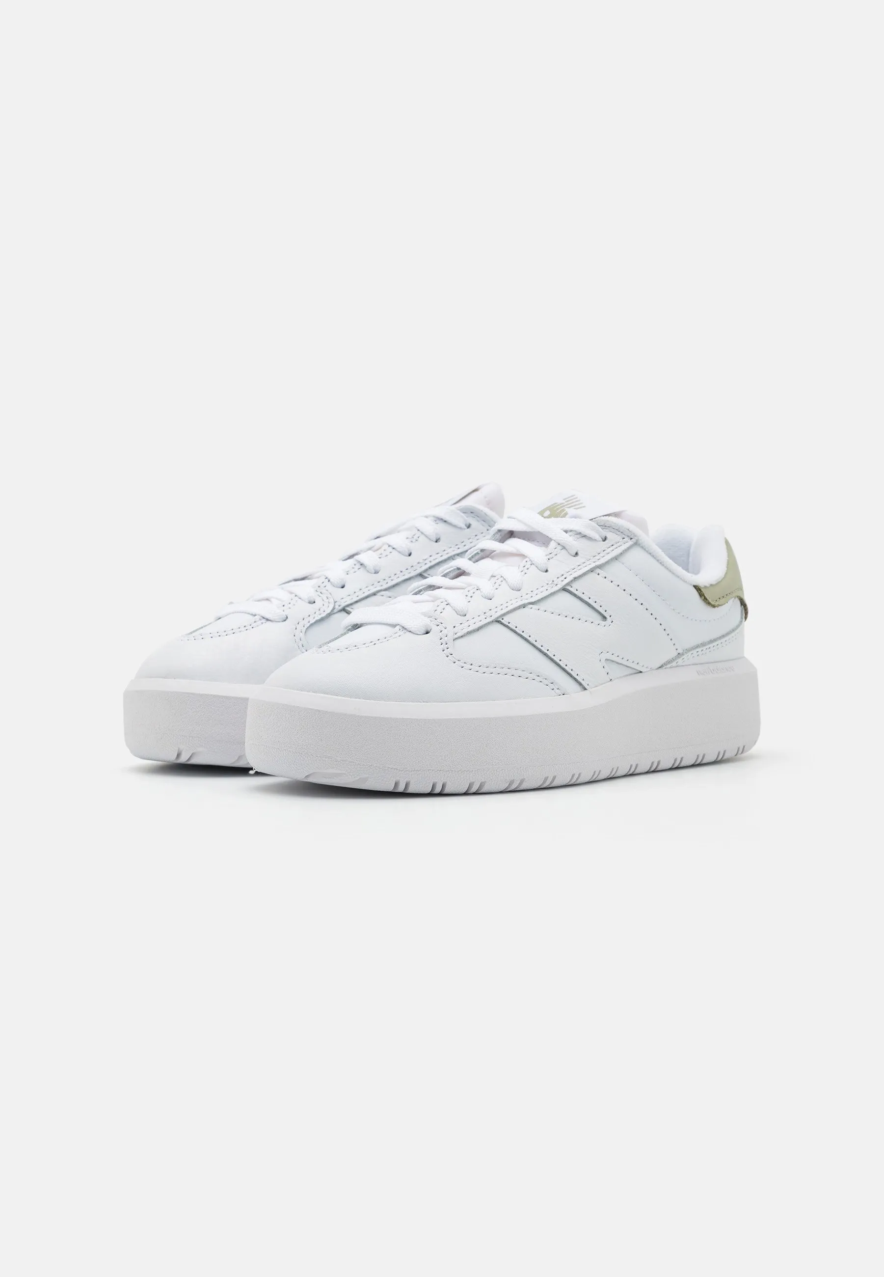CT302  ZAPATILLAS