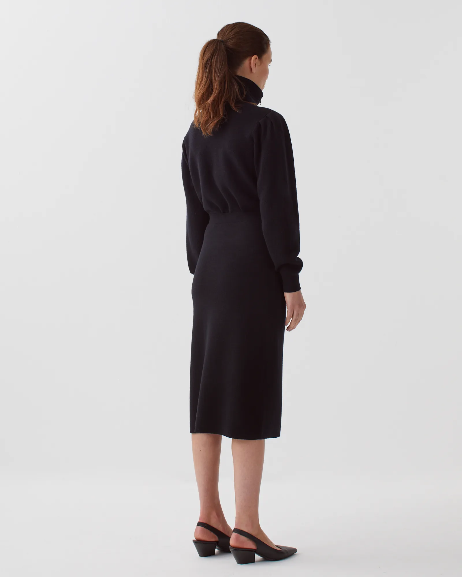 Falda midi con cremallera de lana merino black beauty