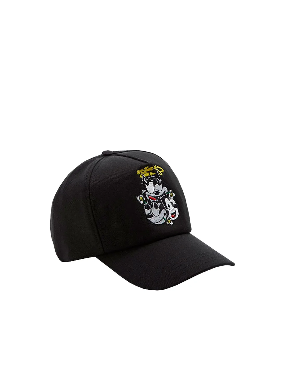 Gorra negra con Félix