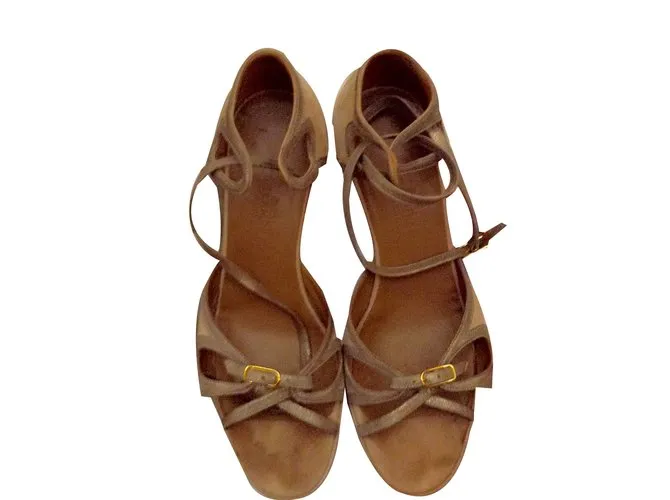 Hermès Sandalias Beige 