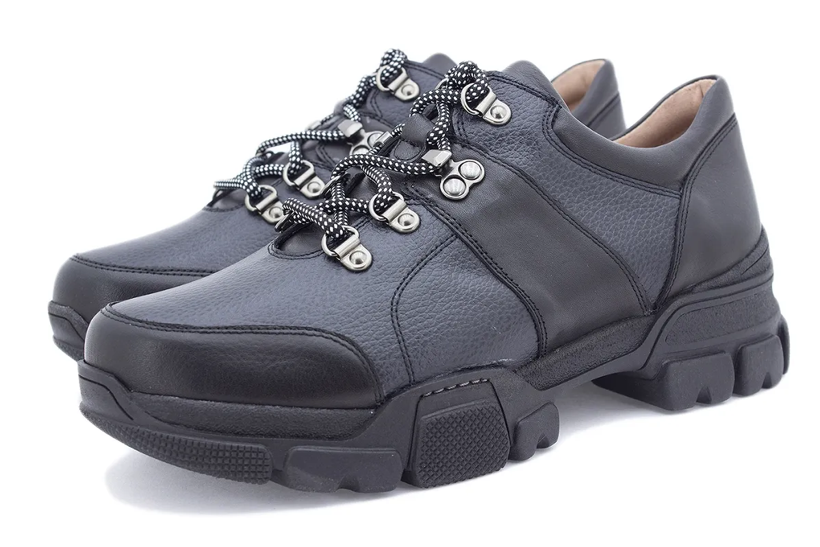 LACEUP SHOE BLACK LEATHER