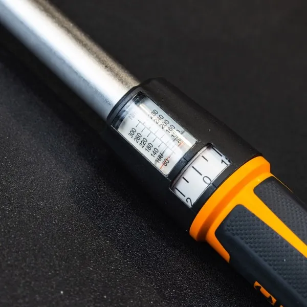 Llave dinamométrica de clic con carraca reversible, para aprietes a la derecha, precisión de apriete ±3%