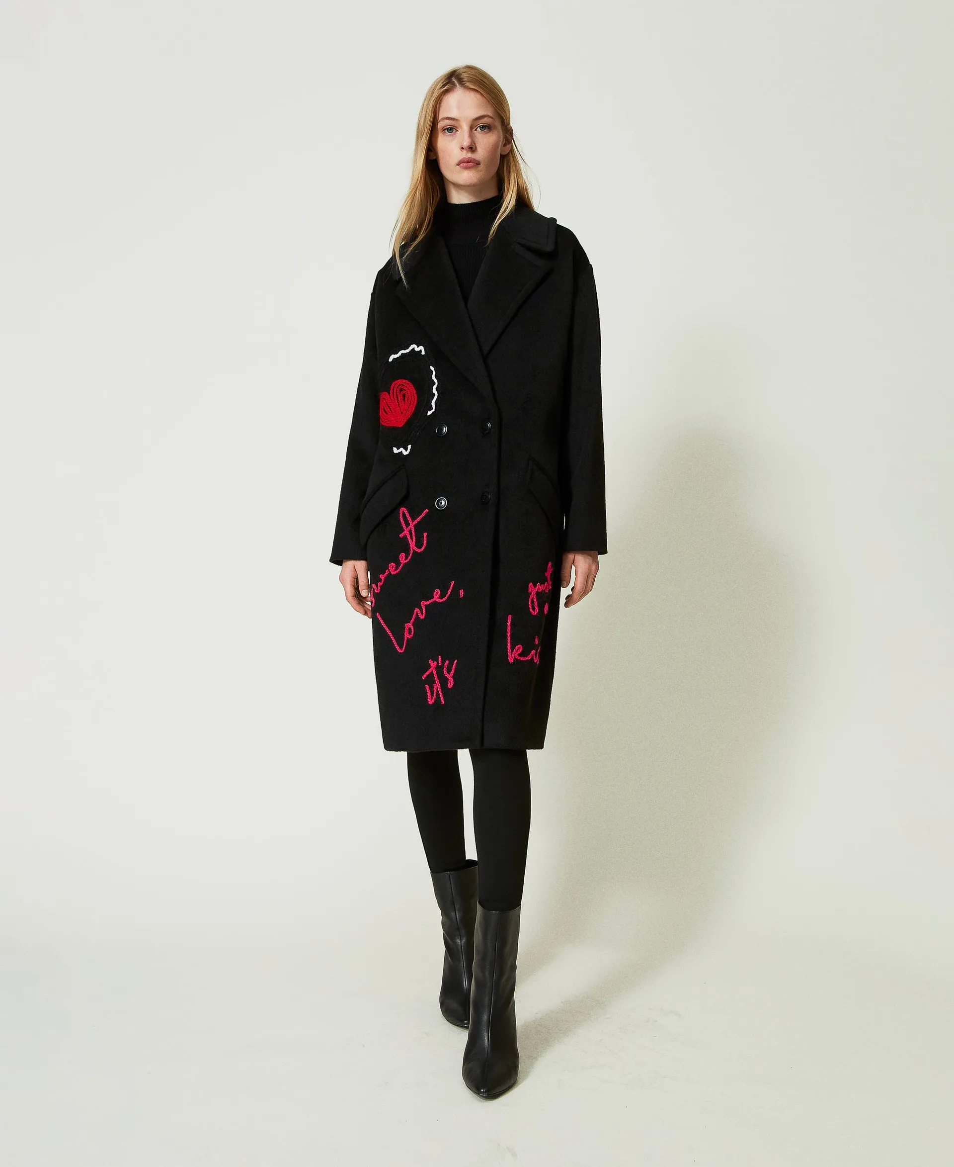 Manteau croisé en laine mélangée cardée avec broderies