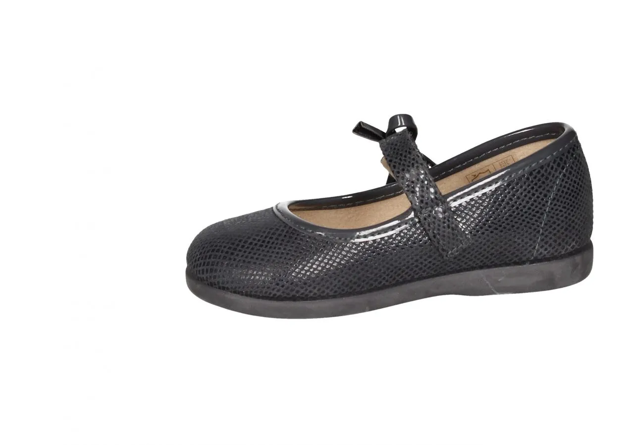 Mercedes Velcro Gris Puntos Lacito Charol