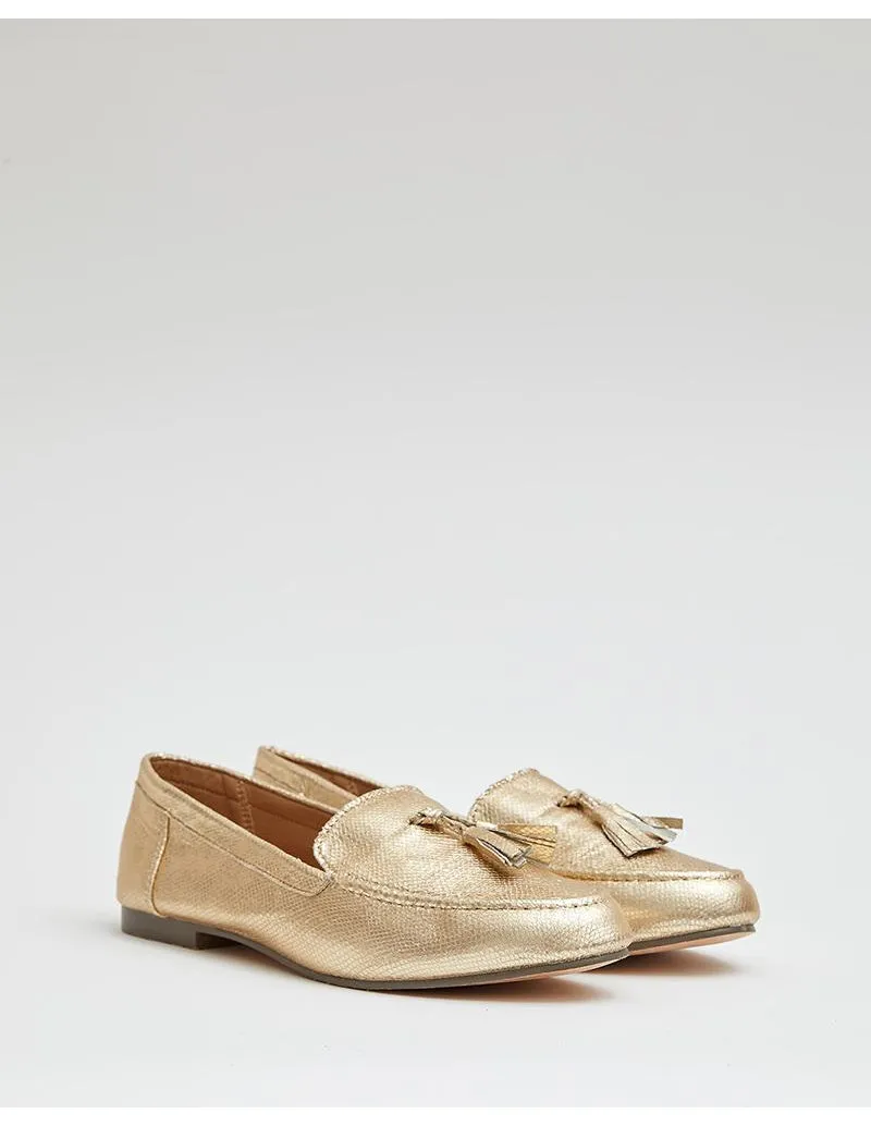 MOCASíN EN ORO CON BORLA  LENA