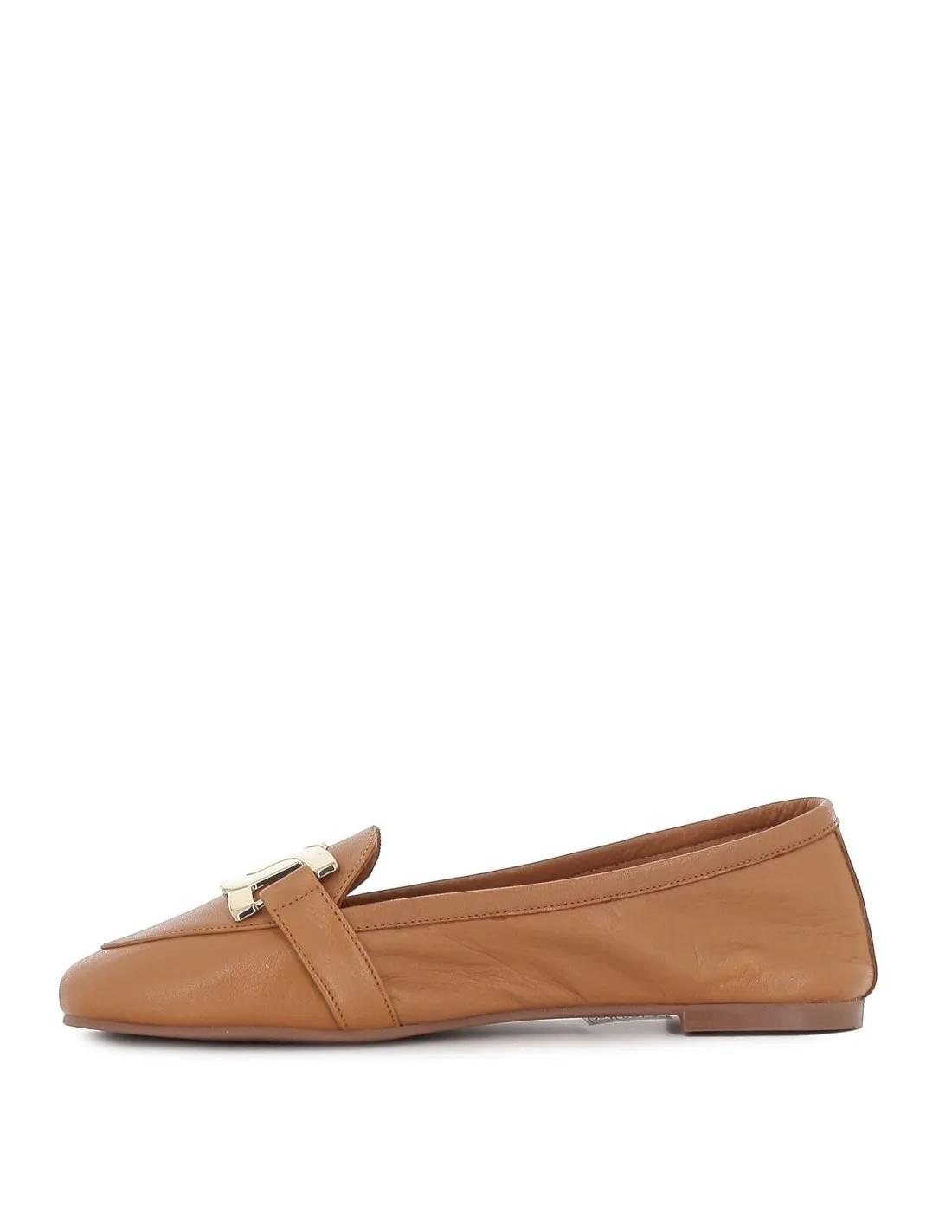Mocasín plano hebilla grande central camel CARMELA