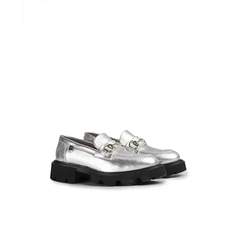 Mocasín Zintia Laminado Plata