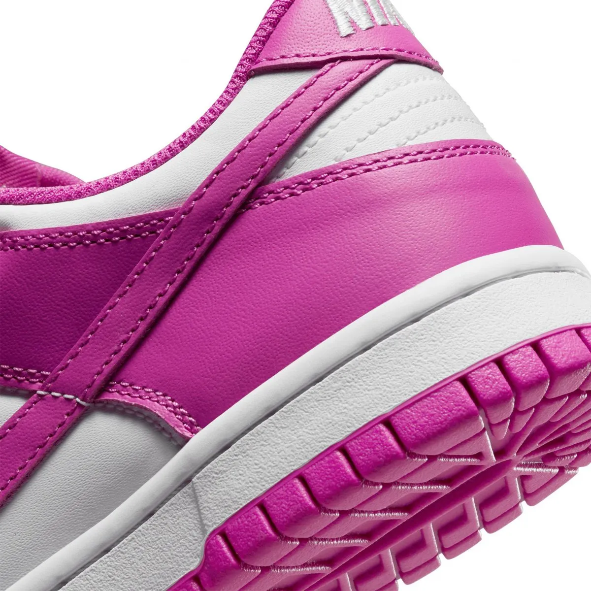 N372O Tenis Nike Dunk Low GS Active Fuchsia