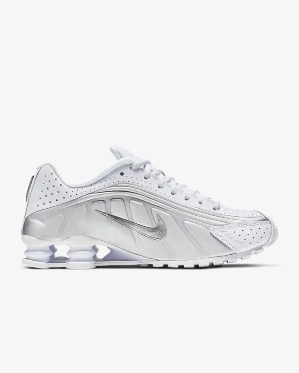 NIKE SHOX R4