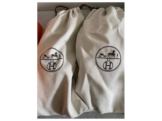 Oran Sandalias Hermès Chipre en talla  38.5 Castaño 