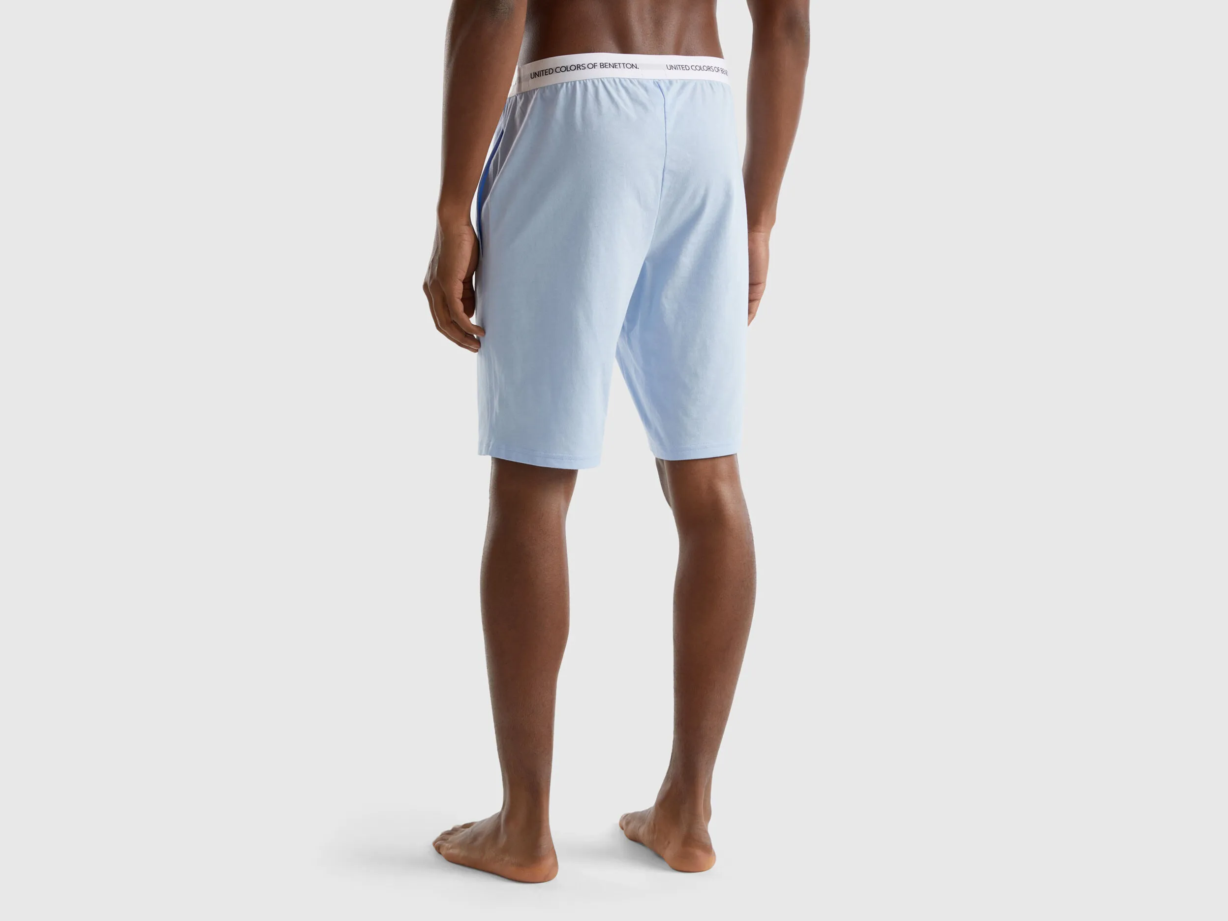 Pantalón corto de 100 % algodón