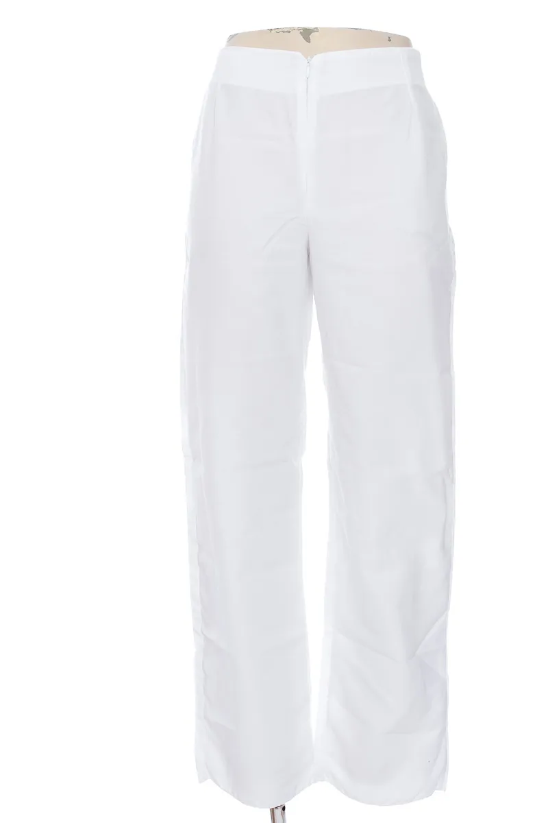 PANTALóN COLOR BLANCO  CLOSEANDO