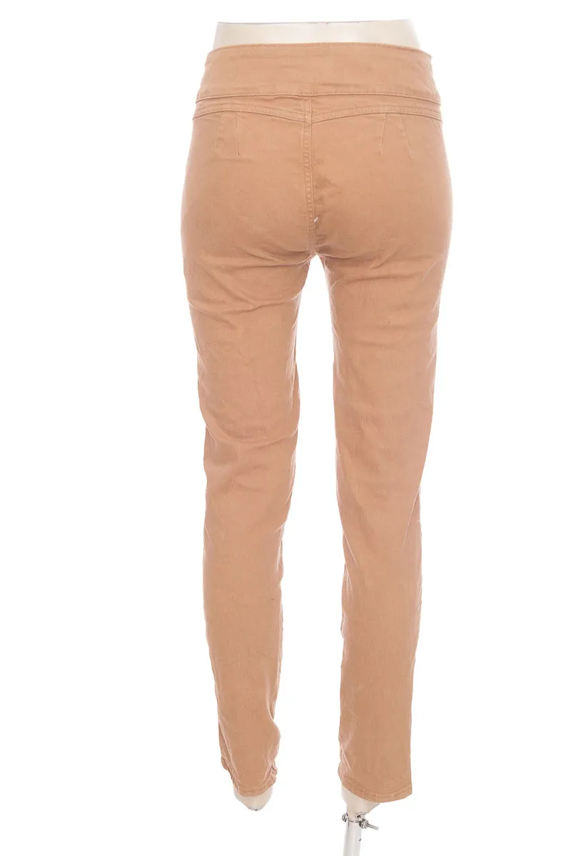 PANTALóN COLOR CAFé  KOAJ