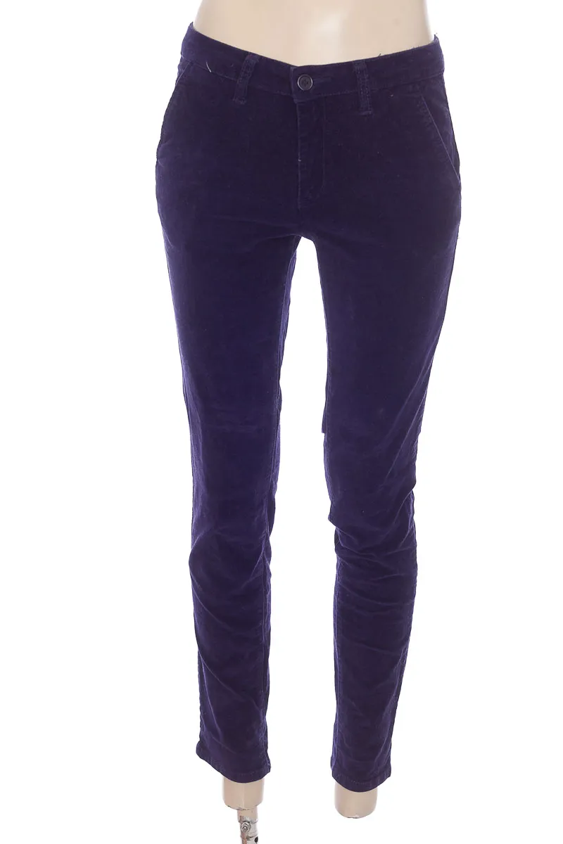 PANTALóN COLOR MORADO  CIELO