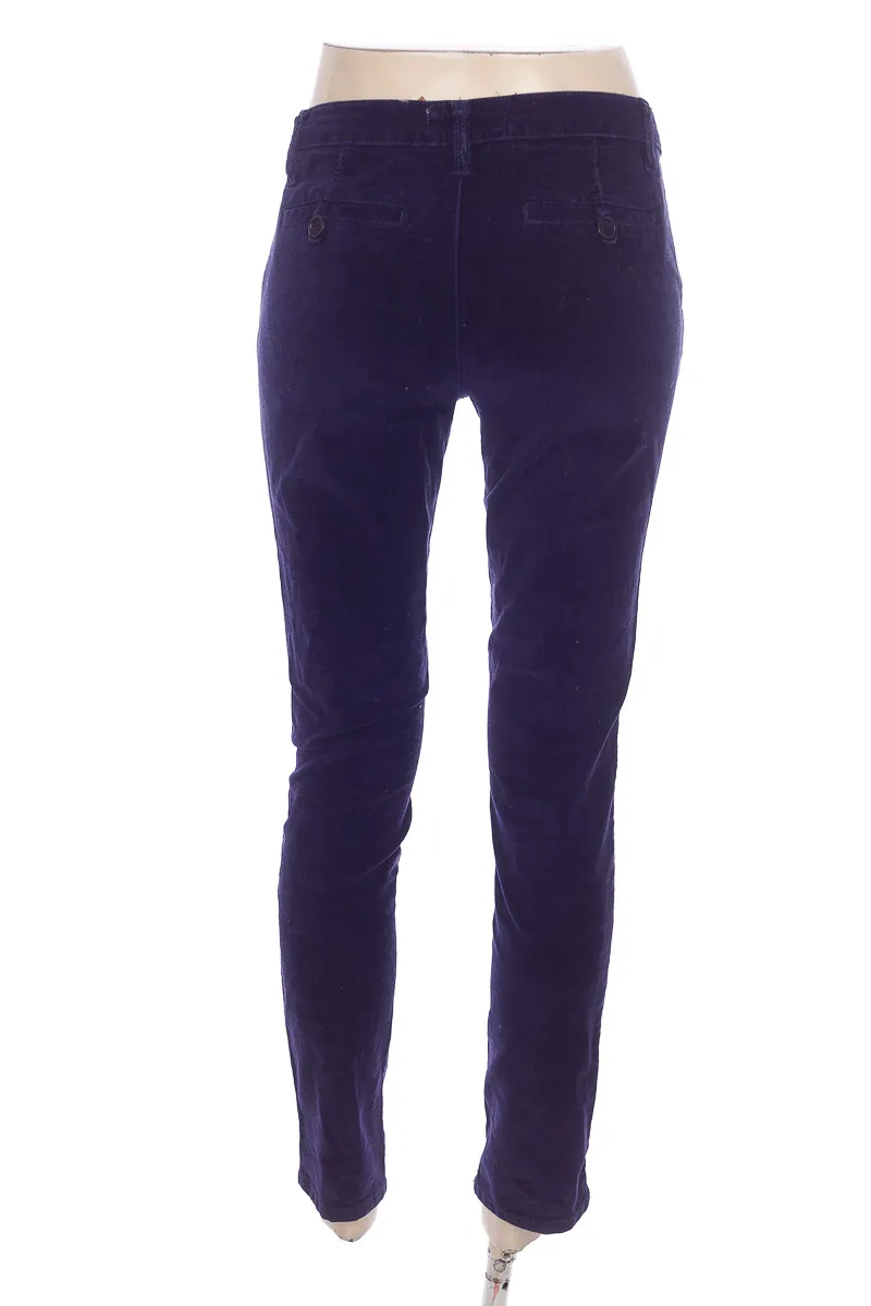 PANTALóN COLOR MORADO  CIELO