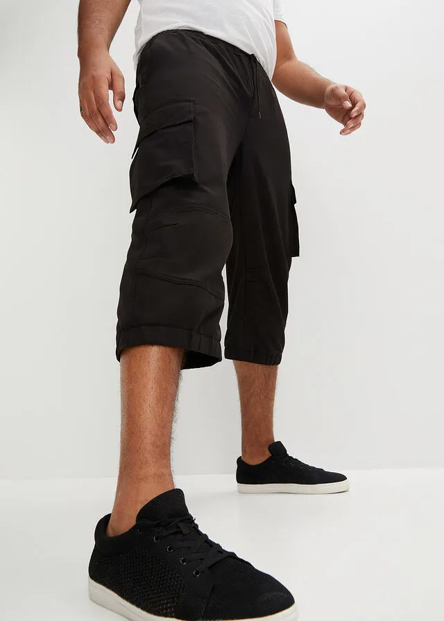 Pantalón funcional capri con corte normal Negro