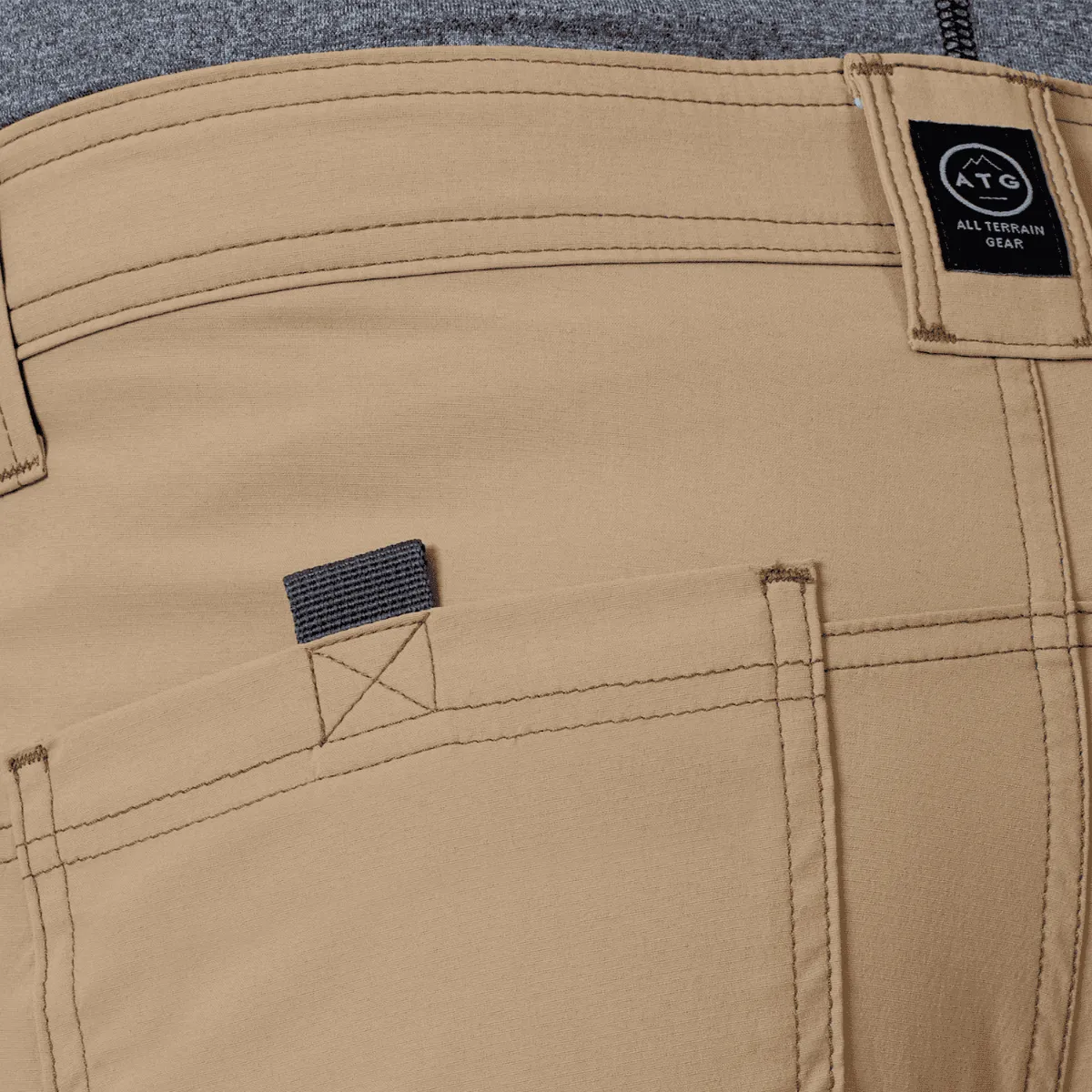 Pantalón Outdoor Hombre ATG by Wrangle Convertible Trail Jogger Café