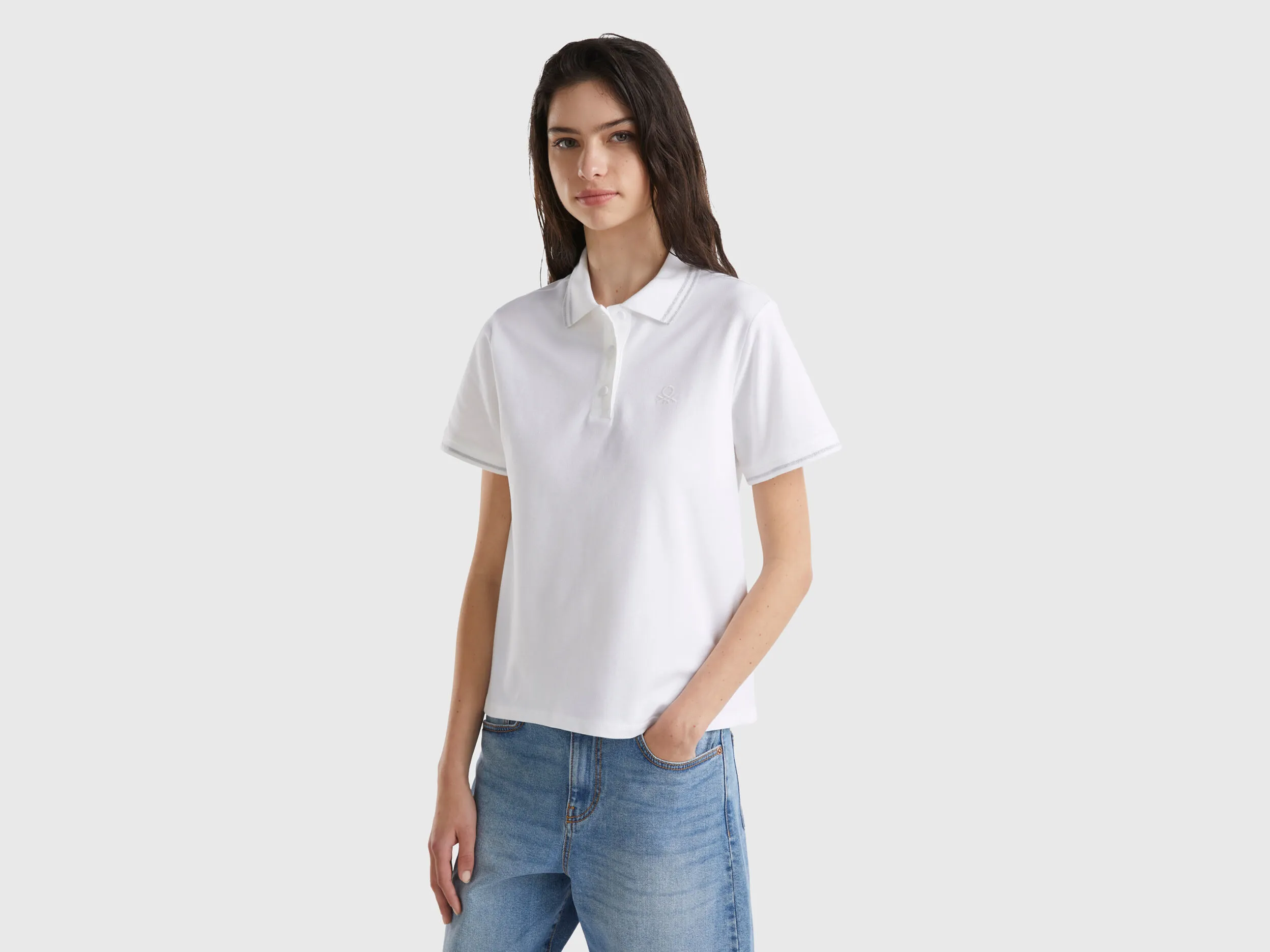 Polo blanco de algodón orgánico elástico