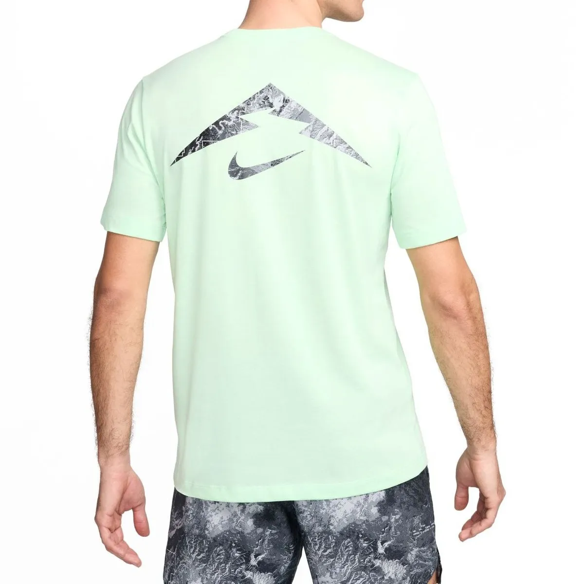 REMERA NIKE DF TRAIL OUTDOOR SSNL