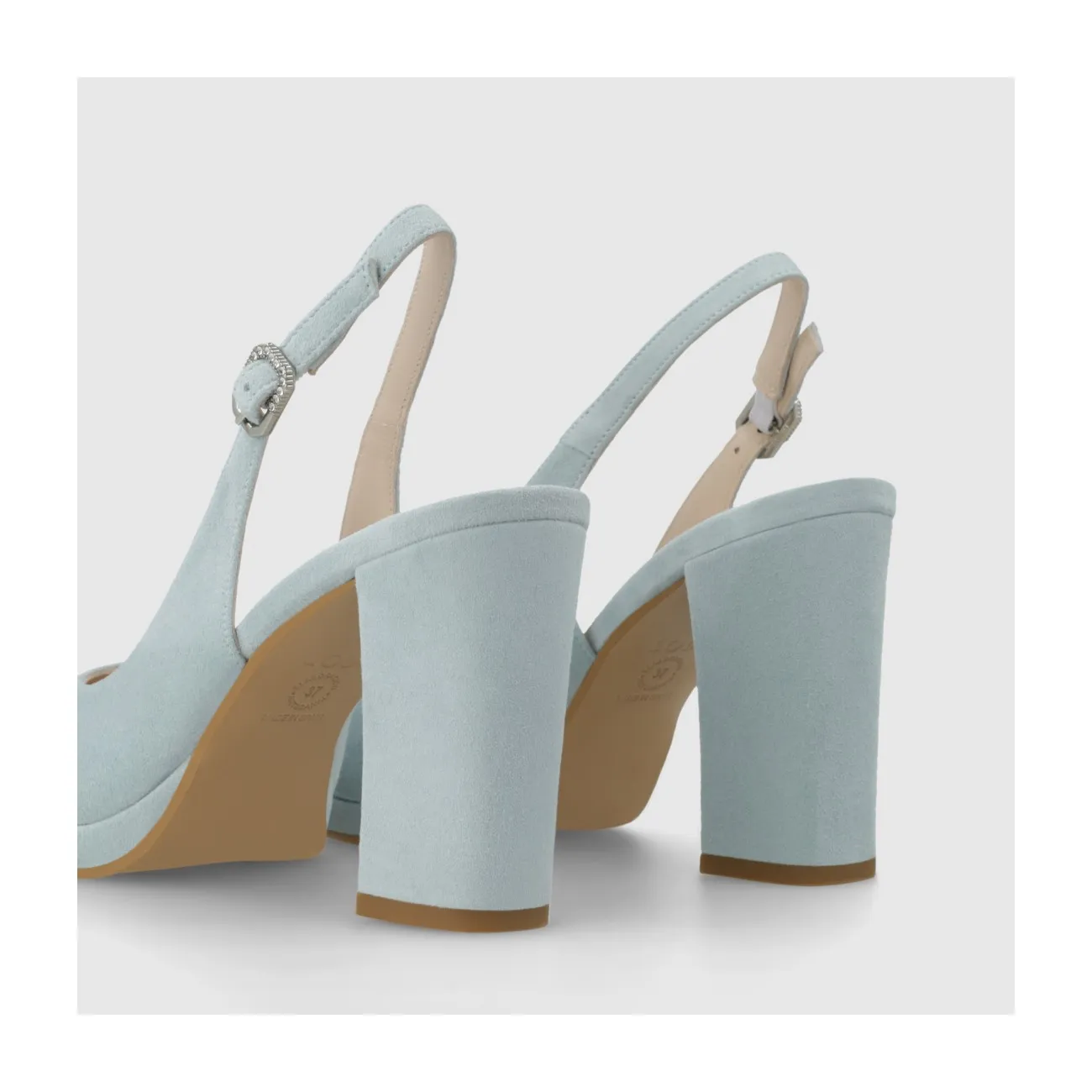 SALONES DE NOVIA AZUL LUSISNO