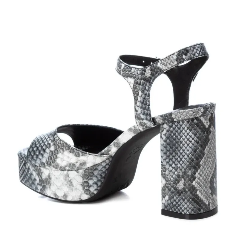 Sandalia de mujer XTI 141162 Negro