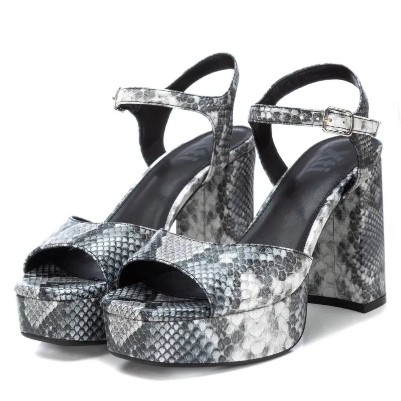 Sandalia de mujer XTI 141162 Negro