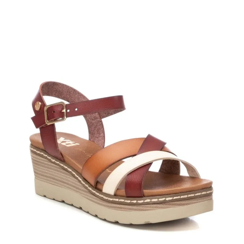 Sandalia de mujer XTI 142849 Camel
