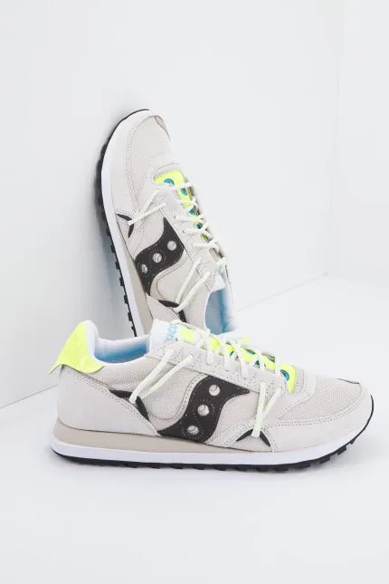SAUCONY