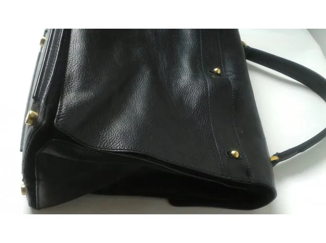 Yves Saint Laurent Musa dos Negro 