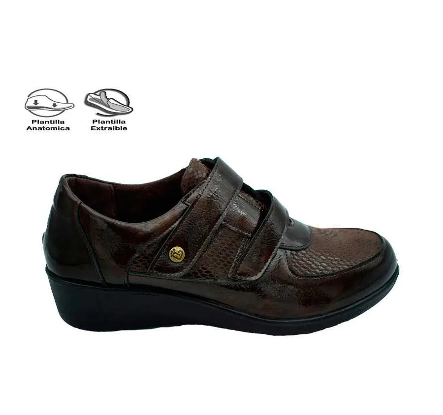 ZAPATO AMARPIES AJH22404 VELCRO CHAROL MARRÓN CÓMODO Y LIGERO PARA MUJER PLANTILLA ACOLCHADA MEMORY SPONGE 27468