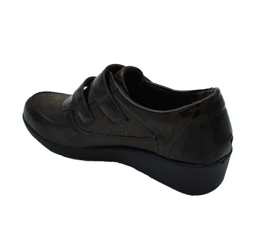 ZAPATO AMARPIES AJH22404 VELCRO CHAROL MARRÓN CÓMODO Y LIGERO PARA MUJER PLANTILLA ACOLCHADA MEMORY SPONGE 27468