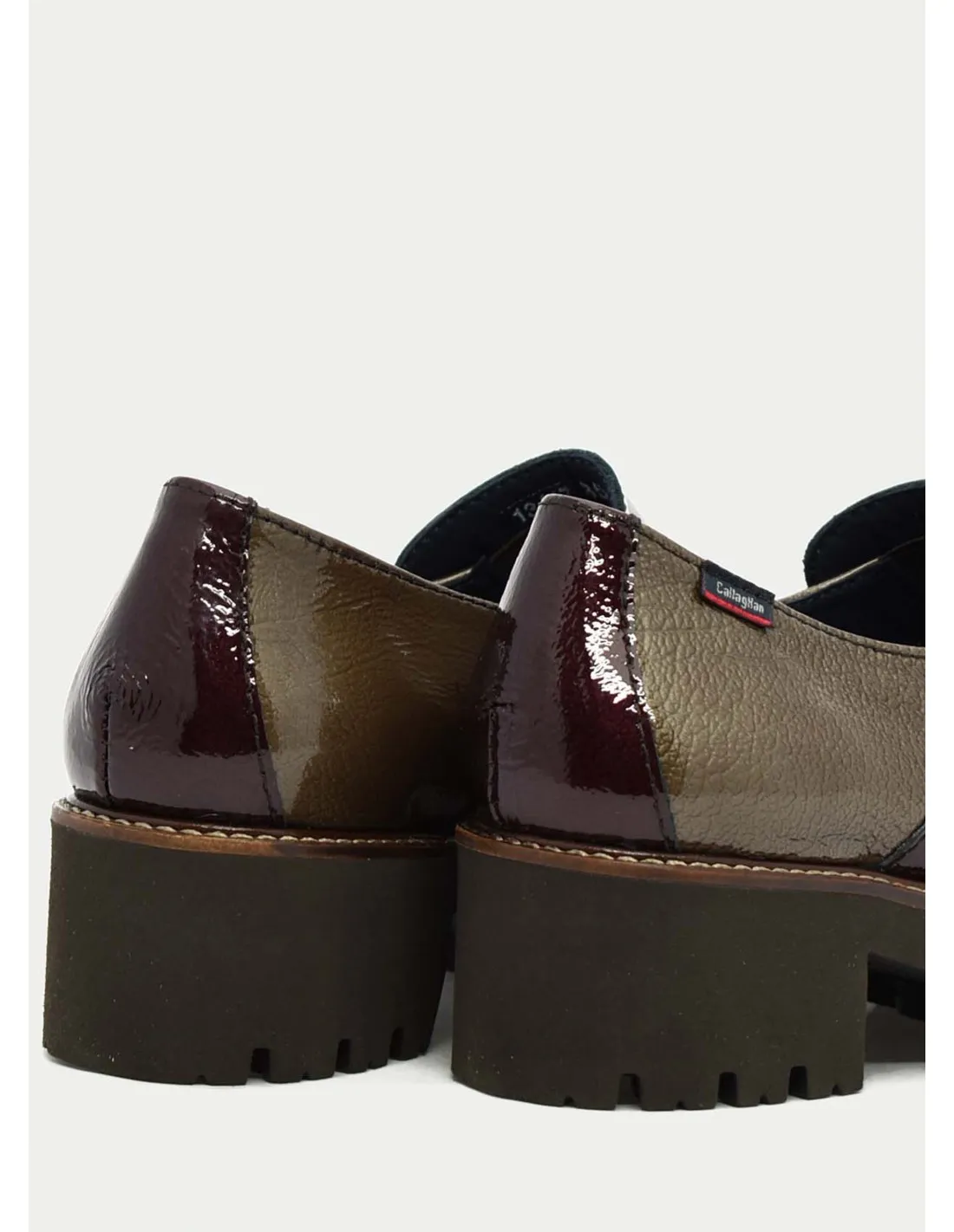 ZAPATO CASUAL CALLAGHAN 13447 GRANATE 