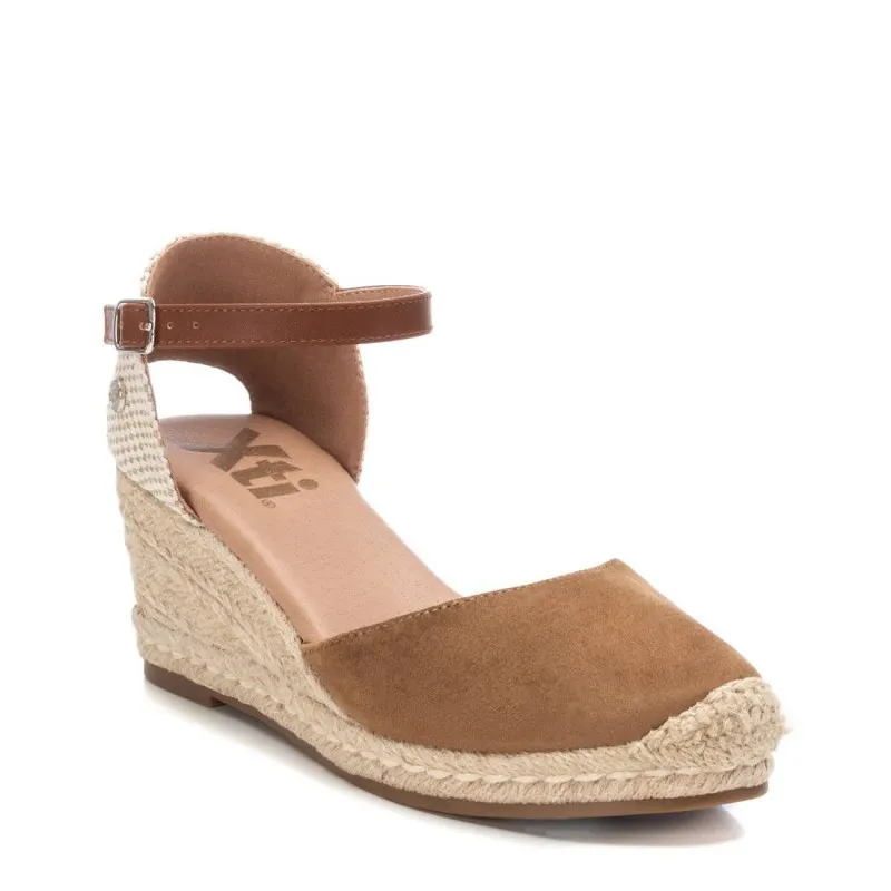Zapato de mujer XTI 140746 Taupe