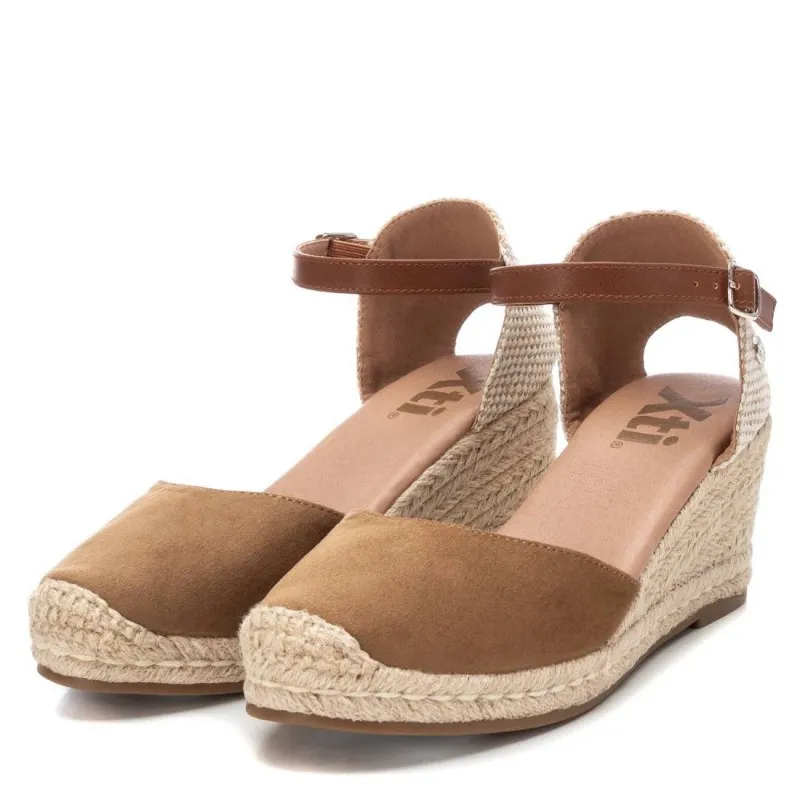 Zapato de mujer XTI 140746 Taupe