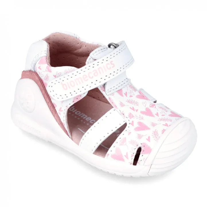 ZAPATOS BIOMECANICS DE NIñA BLANCO CON ESTAMPADO CORAZONES ROSAS 242104B